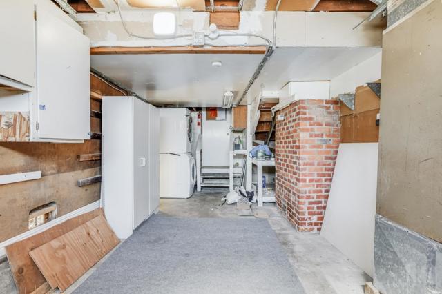16 N Rochester Street, San Mateo CA: https://media.crmls.org/mediaz/a8ee800e-e528-4cef-bb49-4ca09904ffaa.jpg
