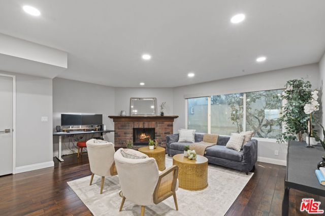 1541 Stoner Avenue, Los Angeles CA: https://media.crmls.org/mediaz/a8ee85bc-133b-42e5-87fe-9912b2447bc3.jpg