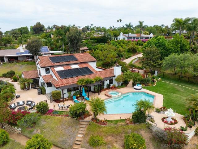 3609 Monte Real, Escondido CA: https://media.crmls.org/mediaz/a8ee90e4-7e4b-440c-864b-09a5c3e396d7.jpg