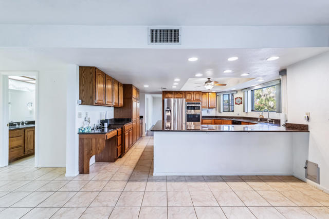 204 Fairway Drive, Needles CA: https://media.crmls.org/mediaz/a8f00c65-42dc-4f9b-818c-21803df79bc8.jpg