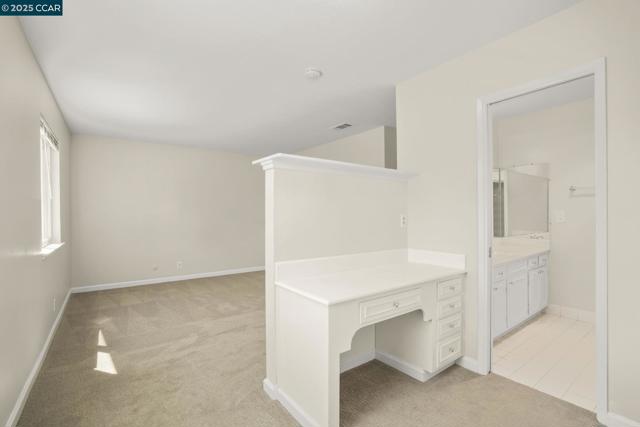 715 Graymont Circle, Concord CA: https://media.crmls.org/mediaz/a8f01082-a72a-4066-b902-1e10714d86f0.jpg