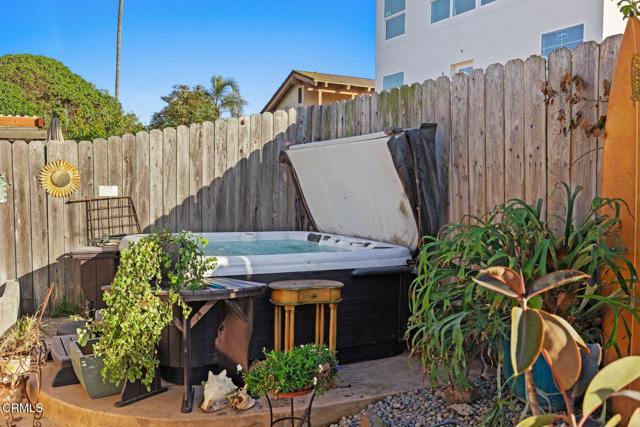 Detail Gallery Image 37 of 45 For 1322 Weymouth Ln, Ventura,  CA 93001 - 2 Beds | 2 Baths