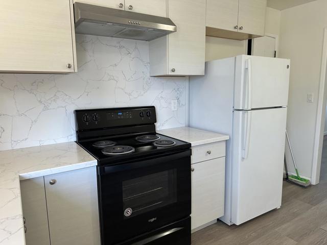 399 Dunster Drive, Campbell CA: https://media.crmls.org/mediaz/a8f0370e-7ece-4944-a076-767543346144.jpg