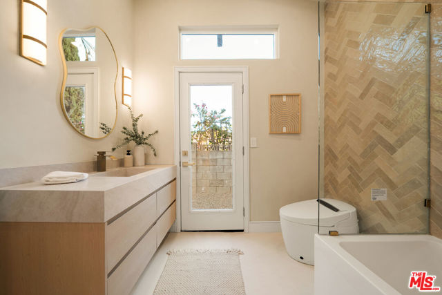 20877 Kelvin Place photo 22