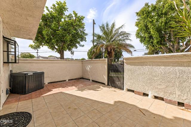 Detail Gallery Image 2 of 44 For 9760 Jersey Ave #173,  Santa Fe Springs,  CA 90670 - 3 Beds | 3 Baths