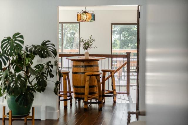 3357 Chardonnay Road, Soquel CA: https://media.crmls.org/mediaz/a8f18e46-a3a2-4d7f-936f-f873b722a0a2.jpg