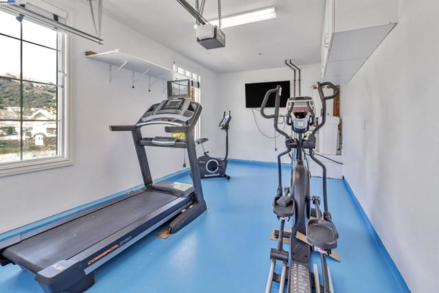 548 Wycombe Ct, San Ramon CA: https://media.crmls.org/mediaz/a8f27361-b8c8-4142-b0bf-e447ba9211bd.jpg