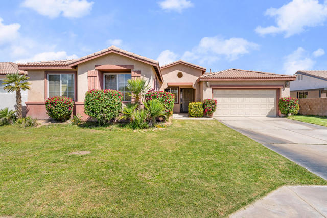 80722 Diamondback Trail, Indio CA: https://media.crmls.org/mediaz/a8f44376-ac70-4dfe-8666-b5fe7361c20e.jpg