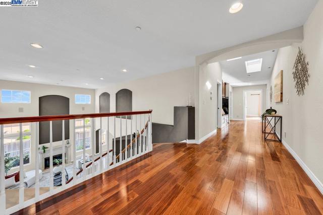 48912 Crown Ridge Cmn, Fremont CA: https://media.crmls.org/mediaz/a8f4d3a4-1590-4ac3-8ab4-dad5f6d34b97.jpg
