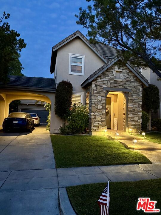 22 St Just Avenue, Ladera Ranch CA: https://media.crmls.org/mediaz/a8f6554d-7705-4628-b66e-14f82e42893b.jpg