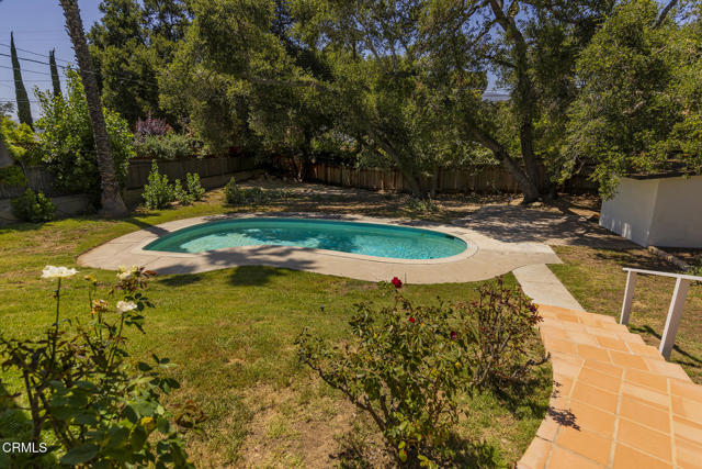 1853 Country Place, Ojai CA: https://media.crmls.org/mediaz/a8f69af7-5d6c-4437-b4d7-d994341be6d4.jpg