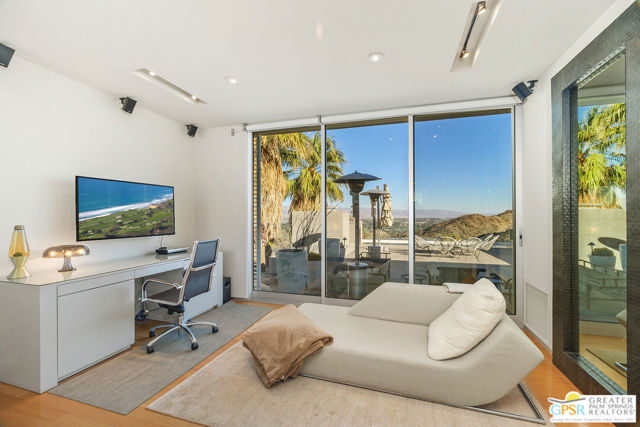 Image 40 of 75 For 27 Grande View Court