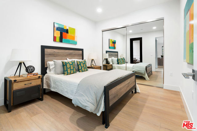 3657 1/2 Regal Place, Los Angeles CA: https://media.crmls.org/mediaz/a8fa19a4-3446-4aab-88e9-d62615895437.jpg