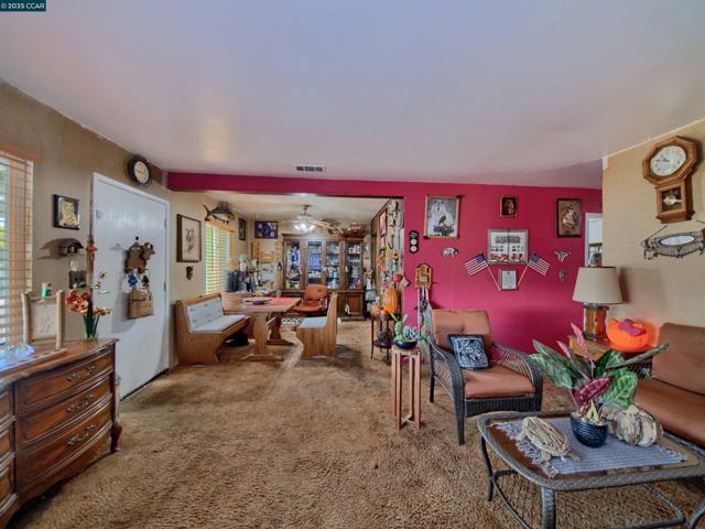 848 Linda Vista Street, San Jose CA: https://media.crmls.org/mediaz/a8fb1e34-bddb-4049-bd9c-ef3aad83510a.jpg
