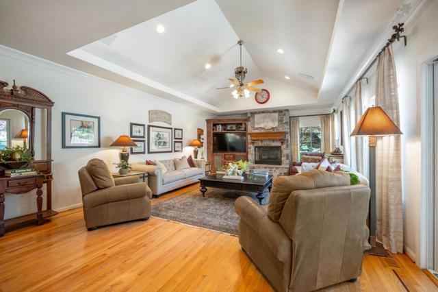 15209 Sycamore Drive, Morgan Hill CA: https://media.crmls.org/mediaz/a8fb4364-5779-4e90-9ac3-4afc8c5eb9e7.jpg