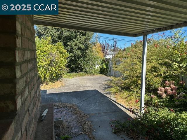 35593 Cleremont Dr, Newark CA: https://media.crmls.org/mediaz/a8fbfc7d-fb3d-4e97-b1cd-5dcbf561e082.jpg
