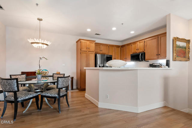 2410 Kipana Avenue, Ventura CA: https://media.crmls.org/mediaz/a8fcfa48-9c98-43e8-aabb-2523bb906a9b.jpg
