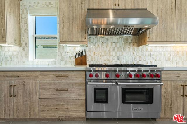 Image 12 of 63 For 75403 Mansfield Drive