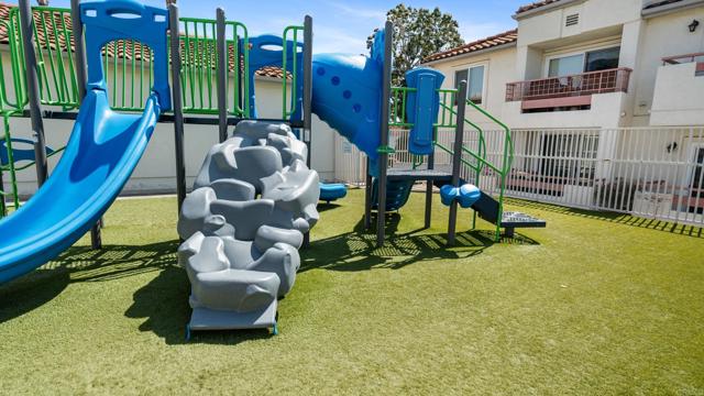 Detail Gallery Image 27 of 35 For 415 Stoney Point Way #106,  Oceanside,  CA 92058 - 2 Beds | 2 Baths