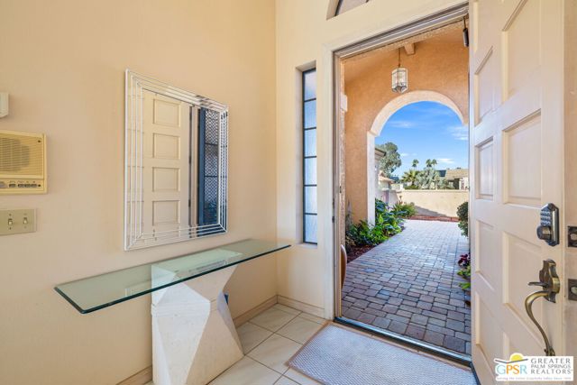 76797 California Drive, Palm Desert CA: https://media.crmls.org/mediaz/a8ff6c8c-869f-4e7e-8010-99d93d91f50f.jpg