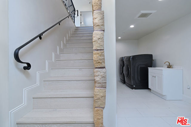 Drew Fenton | 33182 Mulholland Highway Malibu CA | MLS: 7250420