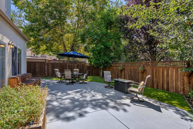 308 Sidesaddle Circle, Scotts Valley CA: https://media.crmls.org/mediaz/a90177f3-904b-4014-9098-d5a65086a515.jpg