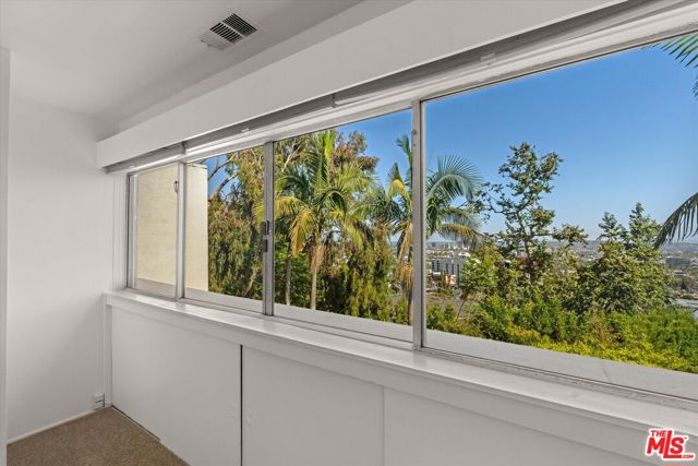 1237 Hilldale Avenue, West Hollywood CA: https://media.crmls.org/mediaz/a90191c8-13e8-4193-879d-b336bf6d8776.jpg