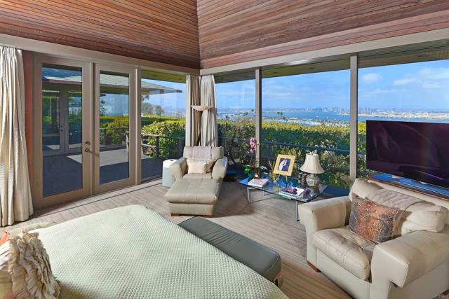 567 GAGE LANE, San Diego CA: https://media.crmls.org/mediaz/a902186c-f3cd-429c-a20e-ad40fd5b1bed.jpg