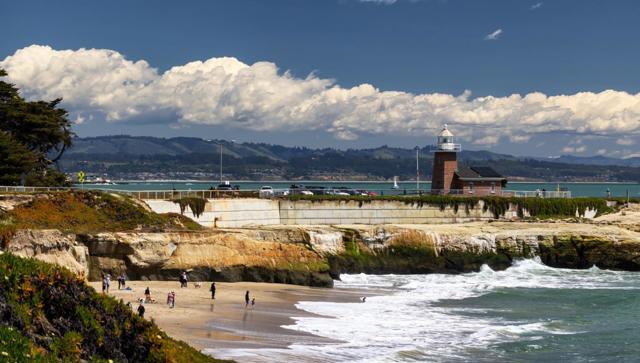 123 Reed Way, Santa Cruz CA: https://media.crmls.org/mediaz/a9028da0-9b98-4b94-ba08-2d3d7858122f.jpg