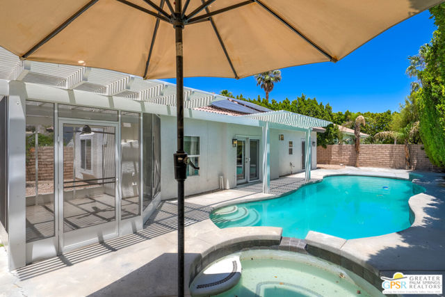 2220 N Paseo De Anza, Palm Springs CA: https://media.crmls.org/mediaz/a9029599-05f4-482c-9d79-440db52d99c1.jpg