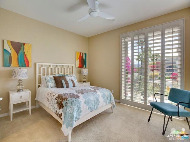 4969 Davidson Way, Palm Springs CA: https://media.crmls.org/mediaz/a902dfd8-1bb5-457a-9368-ae17a7d10eed.jpg