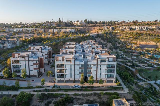 8509 Aspect Dr, San Diego CA: https://media.crmls.org/mediaz/a903e067-1c3d-4d3f-abf8-fd664bcb960f.jpg