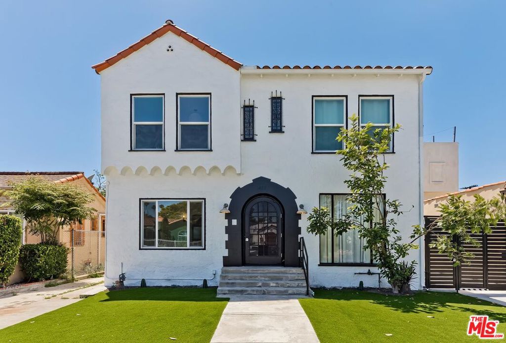 3429 Edgehill Drive #4