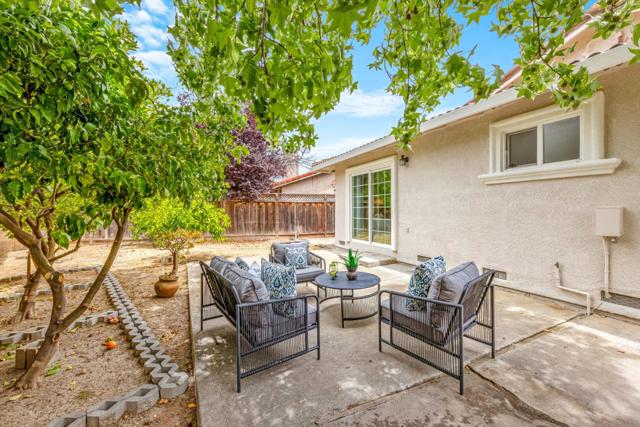 6084 Amador Place, Newark CA: https://media.crmls.org/mediaz/a90524c9-5352-48df-82f4-544df8afa389.jpg