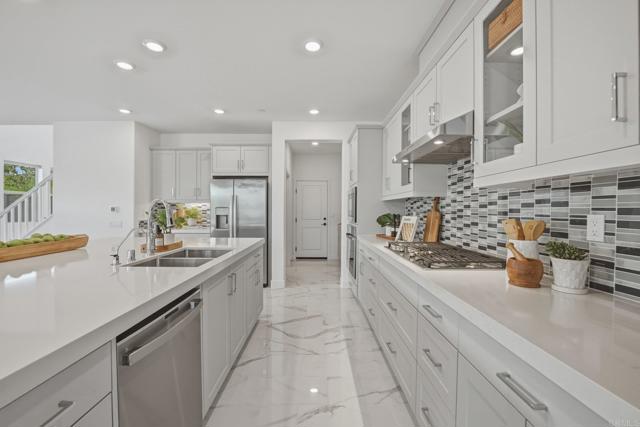 Detail Gallery Image 4 of 48 For 911 Lindbergh, San Marcos,  CA 92069 - 4 Beds | 4/1 Baths