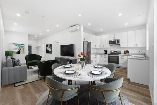 490 Lado De Loma Dr #1-4, Vista CA: https://media.crmls.org/mediaz/a9065c9b-1d3a-465e-948b-f2f8a2c52474.jpg