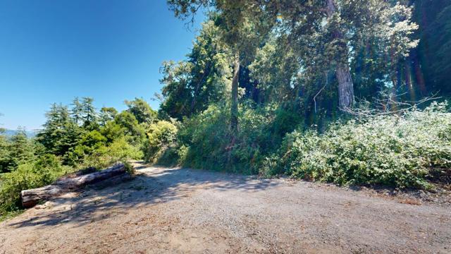2320 Newell Drive, Aptos CA: https://media.crmls.org/mediaz/a9084b9f-a67d-493d-9ab5-aaf8f4334a76.jpg