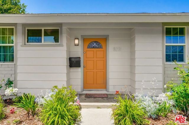 8031 IRONDALE Avenue photo 3
