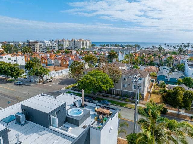 508 N Tremont Street, Oceanside CA: https://media.crmls.org/mediaz/a90b0153-ef00-4618-89fd-6aa45aa8bb97.jpg