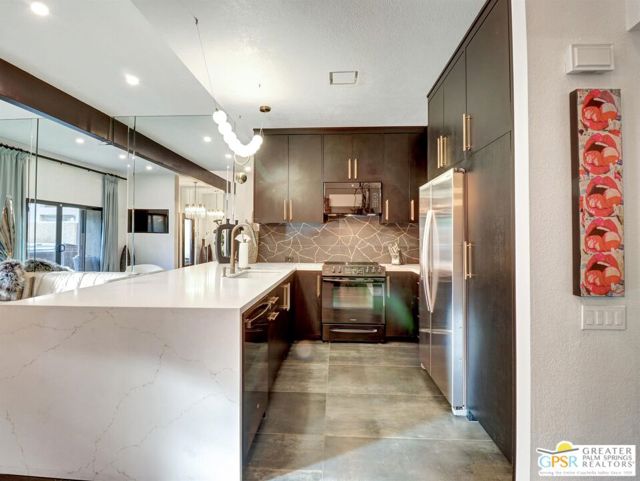 73429 Foxtail Lane, Palm Desert CA: https://media.crmls.org/mediaz/a90b3960-591c-485a-b9c9-b6c05ced9a1f.jpg