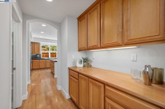 5640 Carnegie Way, Livermore CA: https://media.crmls.org/mediaz/a90b459b-89c5-44e8-a525-98b1dec594ba.jpg