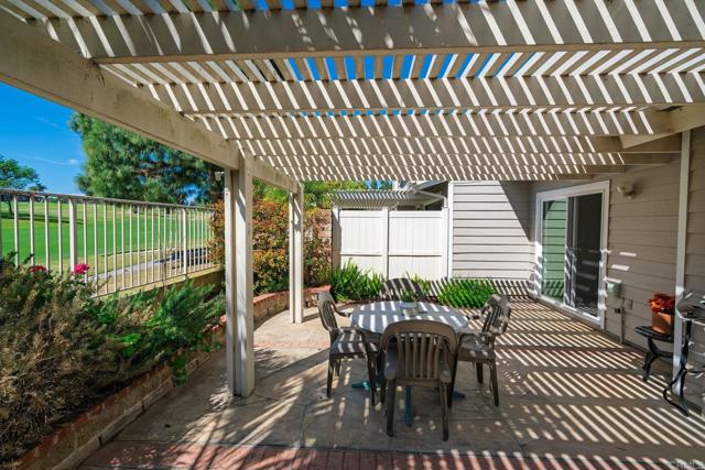 Detail Gallery Image 26 of 43 For 1015 Gleneagles Pl, Vista,  CA 92081 - 2 Beds | 2 Baths