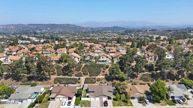 4853 Colony Drive, Camarillo CA: https://media.crmls.org/mediaz/a90bacf3-16bc-441c-9c75-7c957f92a2bf.jpg