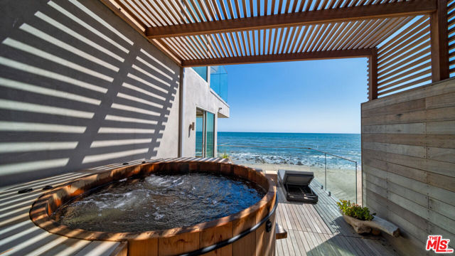 24572 Malibu Road, Malibu CA: https://media.crmls.org/mediaz/a90c00a9-c353-47fd-bcc6-661afe105a4f.jpg