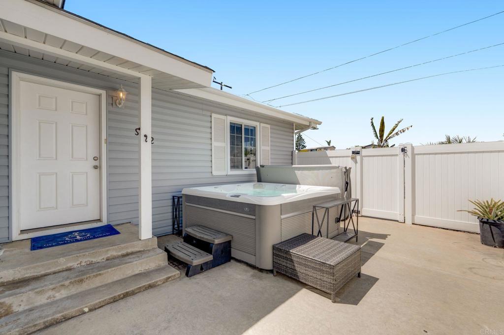 251 Redwood Avenue