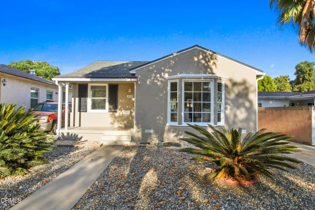 Detail Gallery Image 1 of 19 For 3178 Chestnut Ave, Long Beach,  CA 90806 - 3 Beds | 2 Baths