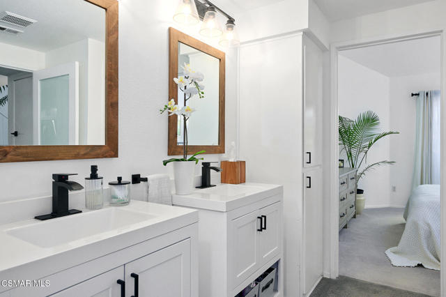 24145 Del Monte Drive, Valencia CA: https://media.crmls.org/mediaz/a90c7ea8-d703-4b19-8b75-54ba04b62802.jpg