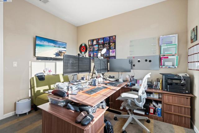 248 Alta St, Brentwood CA: https://media.crmls.org/mediaz/a90c8d68-c920-465a-9731-b75bf0a84ada.jpg