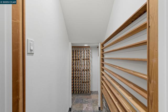 189 Rudgear Drive, Walnut Creek CA: https://media.crmls.org/mediaz/a90ce649-c877-4a58-9792-6e467c660565.jpg