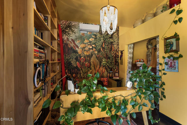 12293 Topa Lane, Santa Paula CA: https://media.crmls.org/mediaz/a90f8aa3-3094-40ef-949f-7e35e0d753b3.jpg